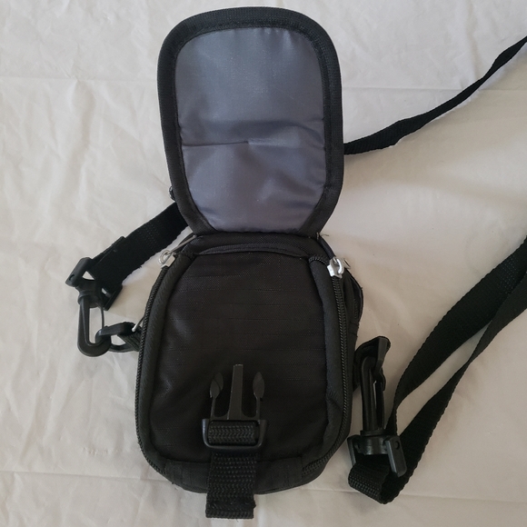 Samsonite Mini Camera Bag - Picture 6 of 10